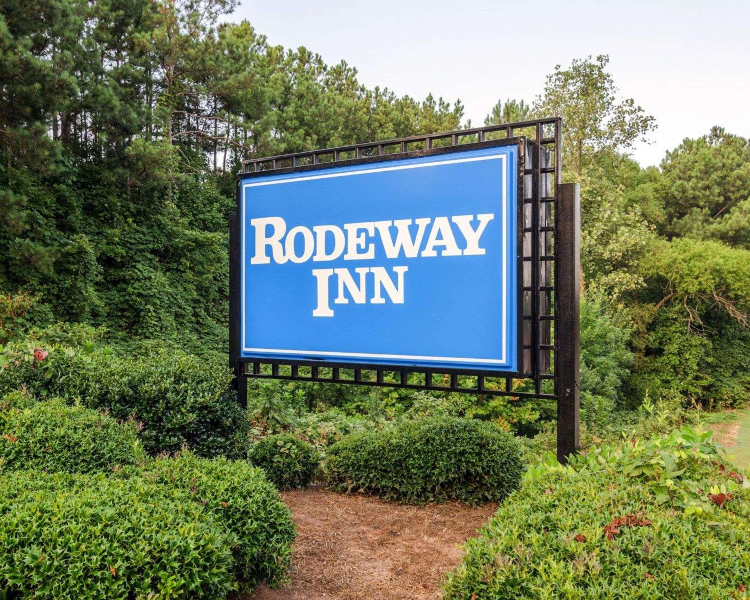 Rodeway Inn Норкросс Экстерьер фото